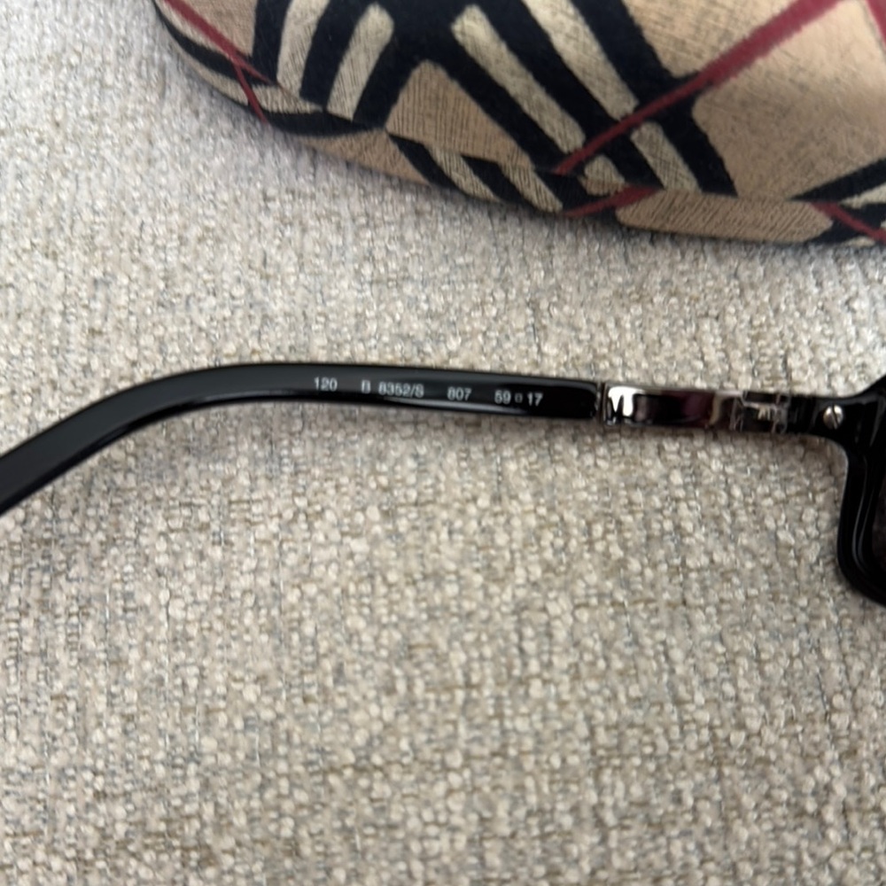 Burberry Black Sunglasses with Classic Check Case - Picture 8 of 9